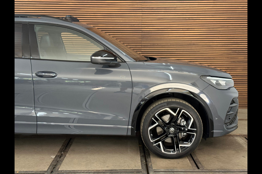 Volkswagen Tiguan 1.5 eHybrid R-Line 272 PK | Garantie tot 2030 | Dolphin Grey | IQ.Light HD | Leder | H/K Sound | Pano | Trekhaak