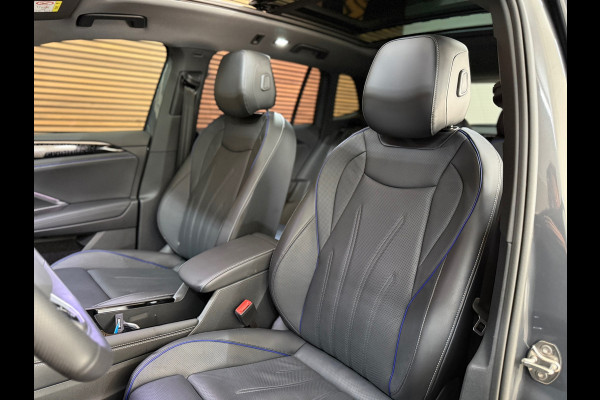 Volkswagen Tiguan 1.5 eHybrid R-Line 272 PK | Garantie tot 2030 | Dolphin Grey | IQ.Light HD | Leder | H/K Sound | Pano | Trekhaak