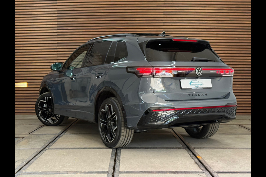 Volkswagen Tiguan 1.5 eHybrid R-Line 272 PK | Garantie tot 2030 | Dolphin Grey | IQ.Light HD | Leder | H/K Sound | Pano | Trekhaak