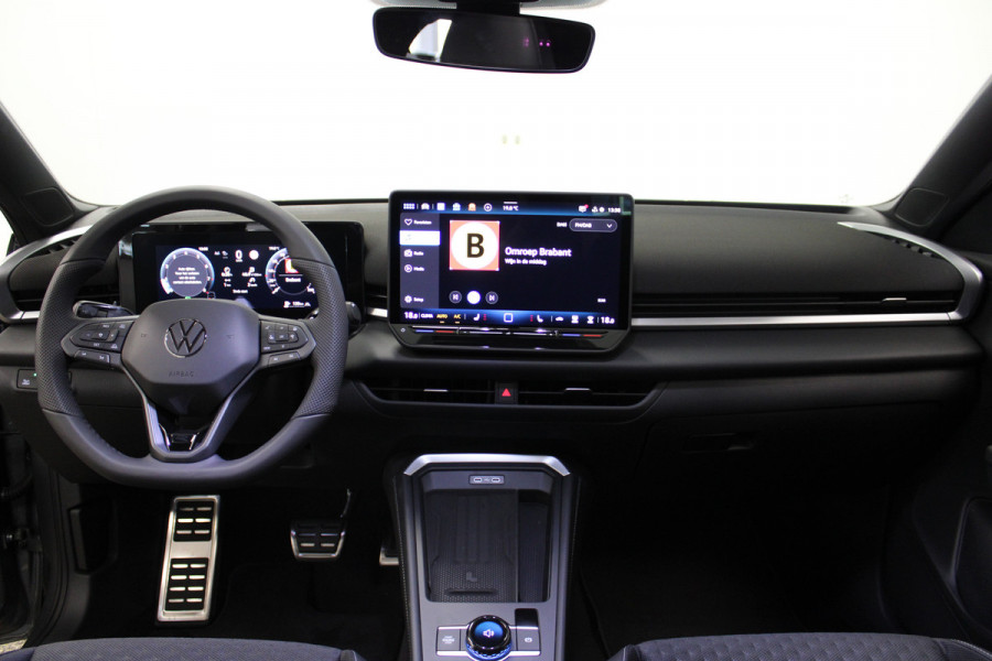 Volkswagen T-Roc 1.5 eTsi R-Line First Edition