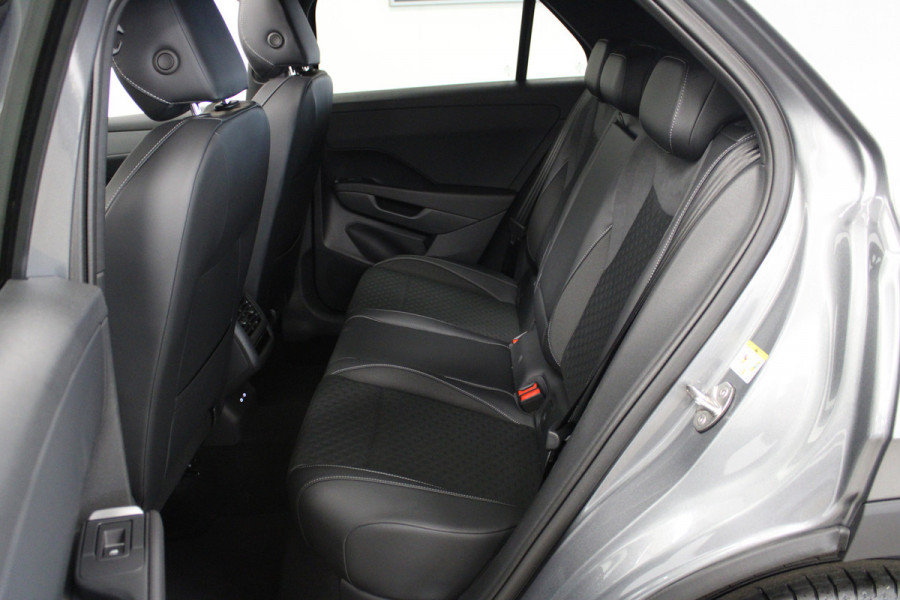 Volkswagen T-Roc 1.5 eTsi R-Line First Edition