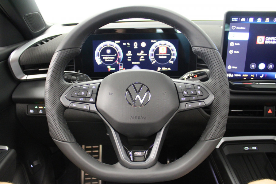 Volkswagen T-Roc 1.5 eTsi R-Line First Edition
