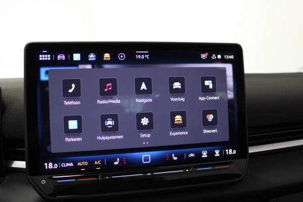 Volkswagen T-Roc 1.5 eTsi R-Line First Edition