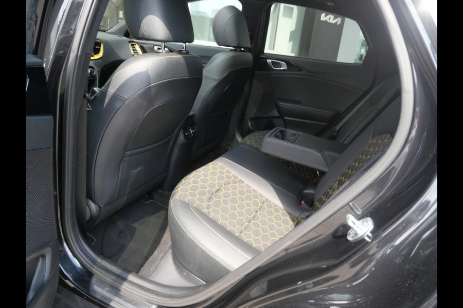 Kia Xceed 1.0 T-GDi DynamicPlusLine | Design Pack | Schuif-kanteldak | Cruise | Keyless | Navi | Carplay |