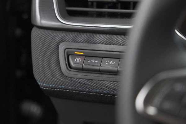 Renault Captur 1.8 E-Tech Full Hybrid 160 Esprit Alpine | Rondom Camerazicht | Dodehoekdetectie | Adaptieve Cruise Control
