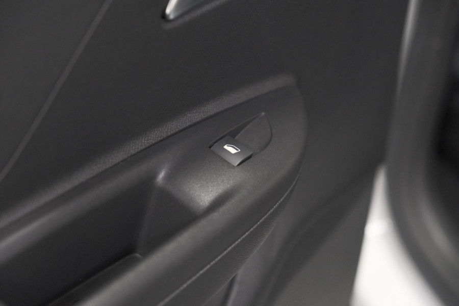 Opel Mokka Electric Level 4 50 kWh | SOH 97,5% | Adaptieve Cruise Control | Camera | Apple Carplay | Dodehoekdetectie