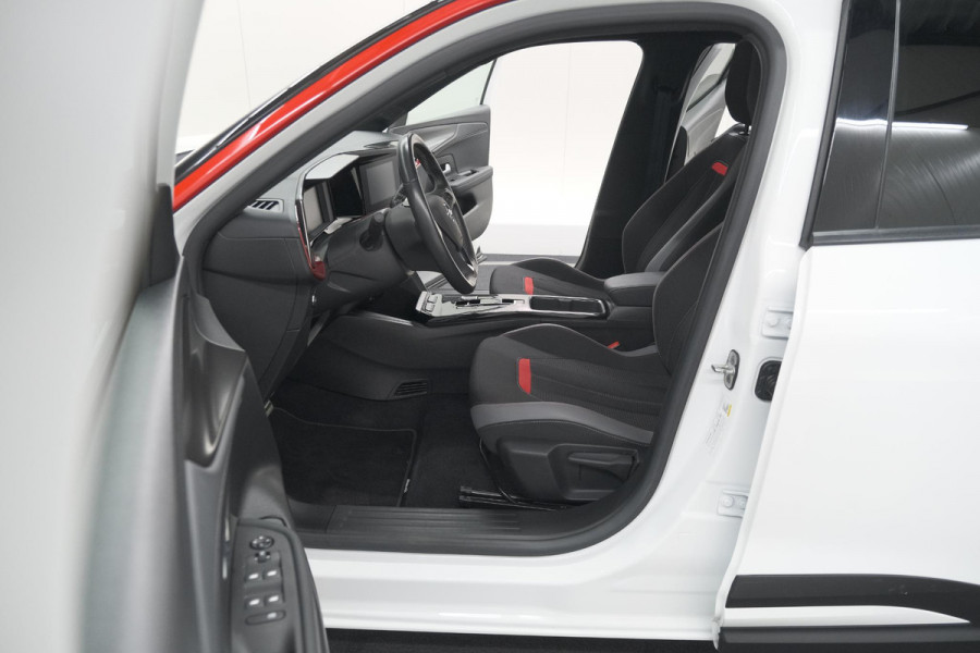 Opel Mokka Electric Level 4 50 kWh | SOH 97,5% | Adaptieve Cruise Control | Camera | Apple Carplay | Dodehoekdetectie