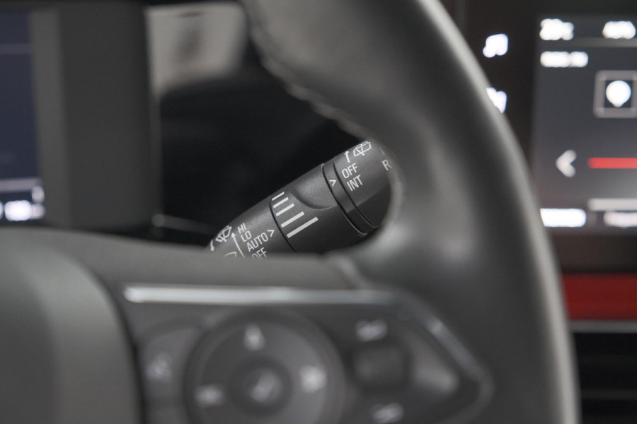 Opel Mokka Electric Level 4 50 kWh | SOH 97,5% | Adaptieve Cruise Control | Camera | Apple Carplay | Dodehoekdetectie