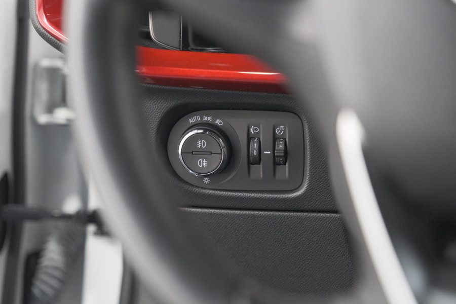 Opel Mokka Electric Level 4 50 kWh | SOH 97,5% | Adaptieve Cruise Control | Camera | Apple Carplay | Dodehoekdetectie