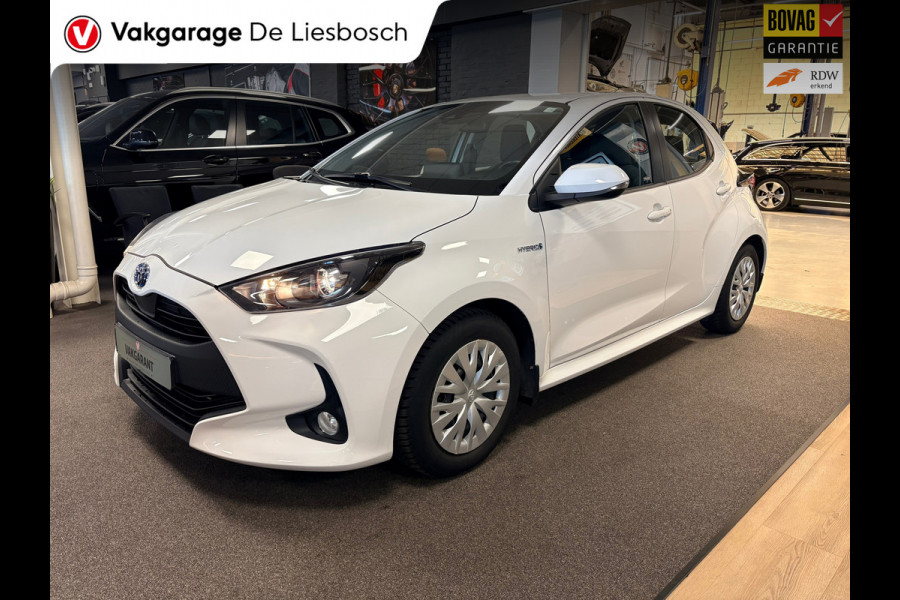 Toyota Yaris 1.5 Hybrid Business Plus automaat/ stuur en stoel verwarming / navigatie /camera