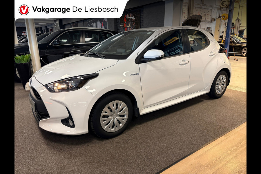 Toyota Yaris 1.5 Hybrid Business Plus automaat/ stuur en stoel verwarming / navigatie /camera