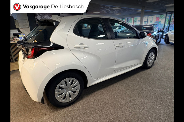 Toyota Yaris 1.5 Hybrid Business Plus automaat/ stuur en stoel verwarming / navigatie /camera