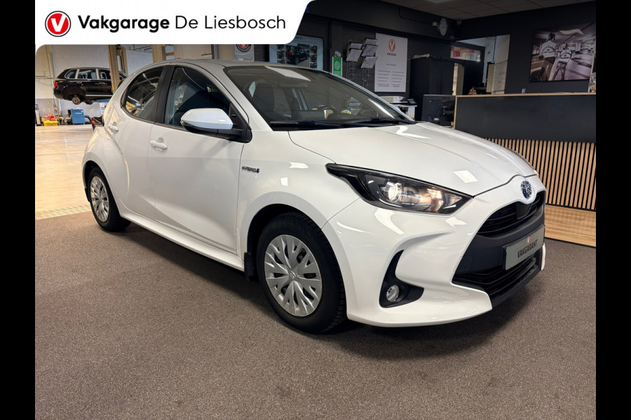Toyota Yaris 1.5 Hybrid Business Plus automaat/ stuur en stoel verwarming / navigatie /camera