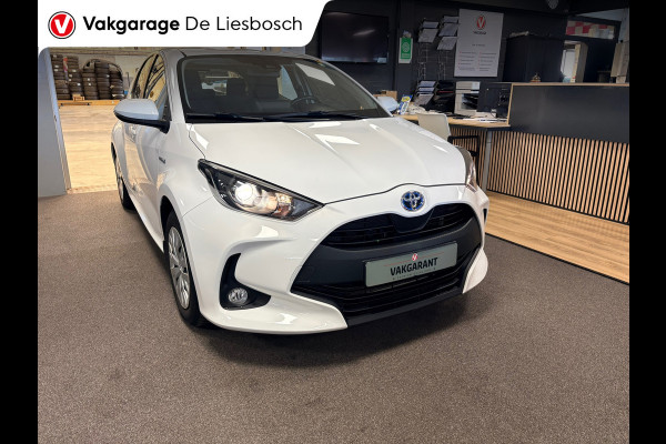 Toyota Yaris 1.5 Hybrid Business Plus automaat/ stuur en stoel verwarming / navigatie /camera