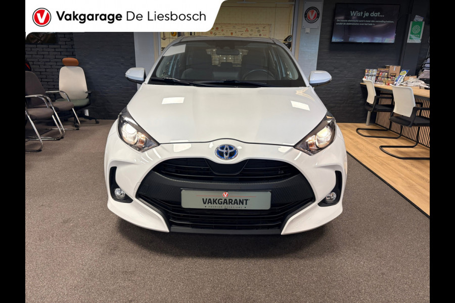 Toyota Yaris 1.5 Hybrid Business Plus automaat/ stuur en stoel verwarming / navigatie /camera