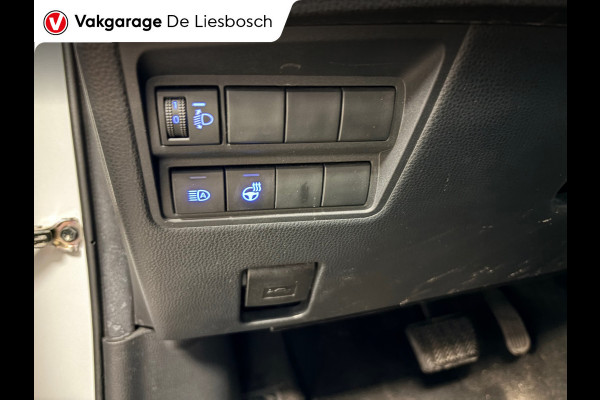 Toyota Yaris 1.5 Hybrid Business Plus automaat/ stuur en stoel verwarming / navigatie /camera