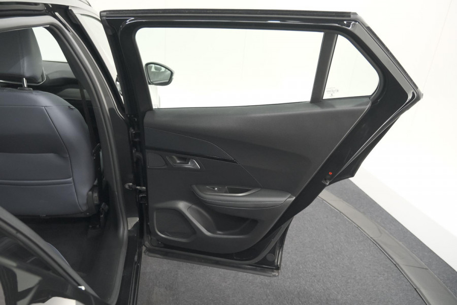 Peugeot 2008 PureTech 130 Blue Lease Allure | Camera | Apple Carplay | Parkeersensoren | Climate Control