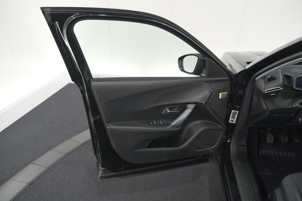 Peugeot 2008 PureTech 130 Blue Lease Allure | Camera | Apple Carplay | Parkeersensoren | Climate Control