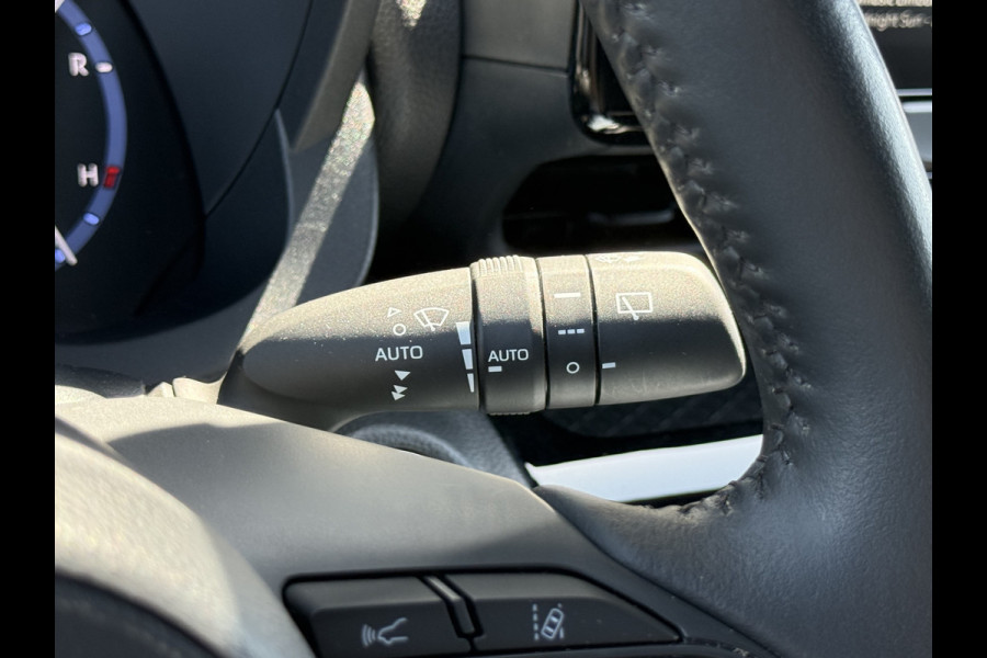 Toyota Yaris Cross 1.5 Hybrid AWD Team D | ACC | CarPlay | Camera | Keyless | DAB+