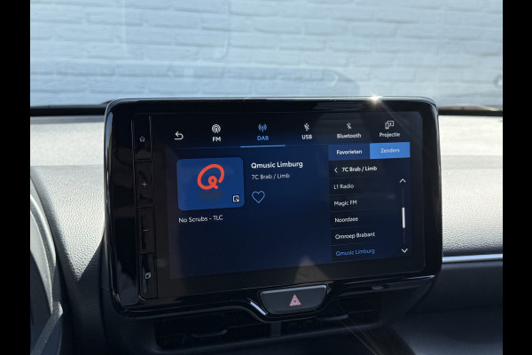 Toyota Yaris Cross 1.5 Hybrid AWD Team D | ACC | CarPlay | Camera | Keyless | DAB+