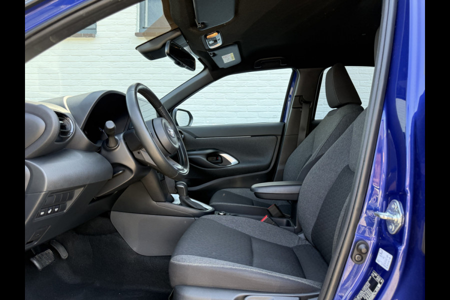 Toyota Yaris Cross 1.5 Hybrid AWD Team D | ACC | CarPlay | Camera | Keyless | DAB+