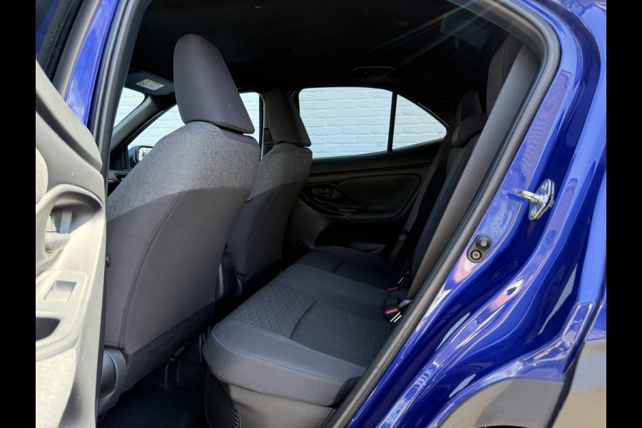 Toyota Yaris Cross 1.5 Hybrid AWD Team D | ACC | CarPlay | Camera | Keyless | DAB+