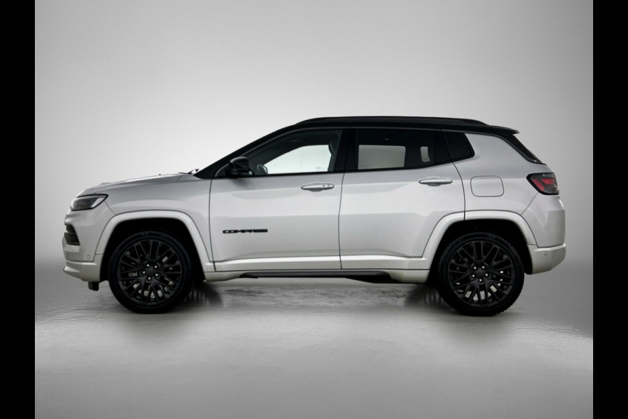 Jeep Compass 4xe 240PK Plug-in Hybrid Electric S / Pdc+Camera / Two- Tone / Leder / Stoel-Stuurverwarming / Navigatie / APK 07-2027
