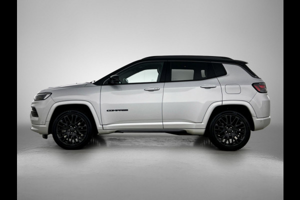 Jeep Compass 4xe 240PK Plug-in Hybrid Electric S / Pdc+Camera / Two- Tone / Leder / Stoel-Stuurverwarming / Navigatie / APK 07-2027