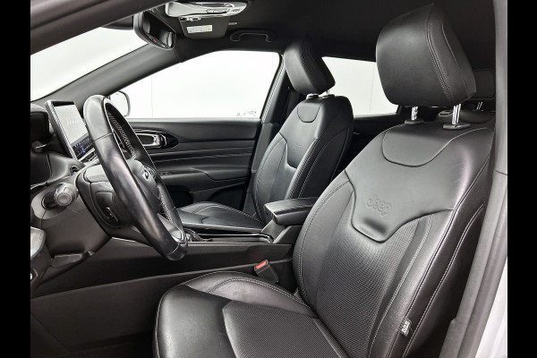 Jeep Compass 4xe 240PK Plug-in Hybrid Electric S / Pdc+Camera / Two- Tone / Leder / Stoel-Stuurverwarming / Navigatie / APK 07-2027