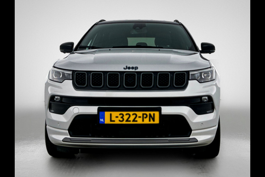 Jeep Compass 4xe 240PK Plug-in Hybrid Electric S / Pdc+Camera / Two- Tone / Leder / Stoel-Stuurverwarming / Navigatie / APK 07-2027