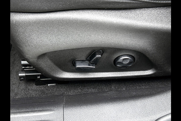 Jeep Compass 4xe 240PK Plug-in Hybrid Electric S / Pdc+Camera / Two- Tone / Leder / Stoel-Stuurverwarming / Navigatie / APK 07-2027