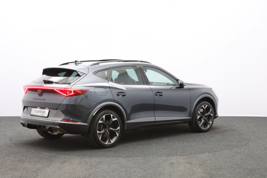 CUPRA Formentor 1.4 e-Hybrid VZ 245 PK Performance PHEV, Panoramadak, Keyless, Camera