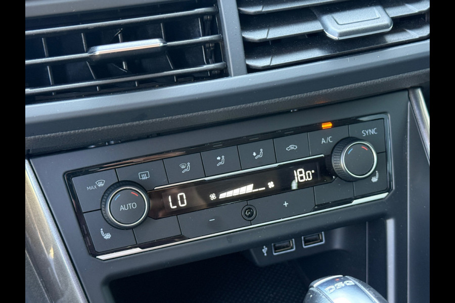Volkswagen Polo 1.0 TSI DSG Highline Pano|LED|Stoelver|Camera|ACC