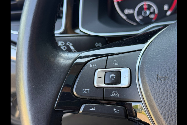 Volkswagen Polo 1.0 TSI DSG Highline Pano|LED|Stoelver|Camera|ACC
