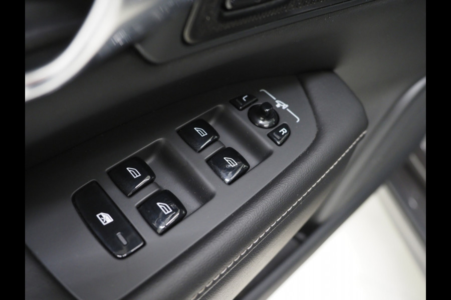 Volvo V90 2.0 T6 AWD Inscription | Panoramadak | Leder | Trekhaak | Harman/Kardon | Pilot Assist | HUD | 360