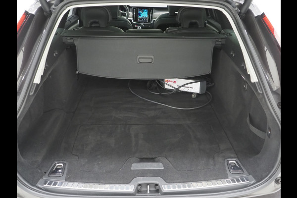Volvo V90 2.0 T6 AWD Inscription | Panoramadak | Leder | Trekhaak | Harman/Kardon | Pilot Assist | HUD | 360