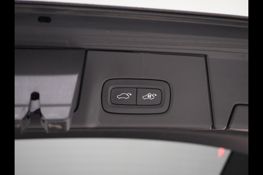 Volvo V90 2.0 T6 AWD Inscription | Panoramadak | Leder | Trekhaak | Harman/Kardon | Pilot Assist | HUD | 360
