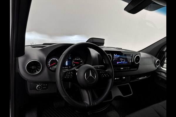 Mercedes-Benz Sprinter 317 1.9 CDI L2H2 Pro Navigatie Geveerde stoel Parkeerpakket Stoelverwarming Betimmering
