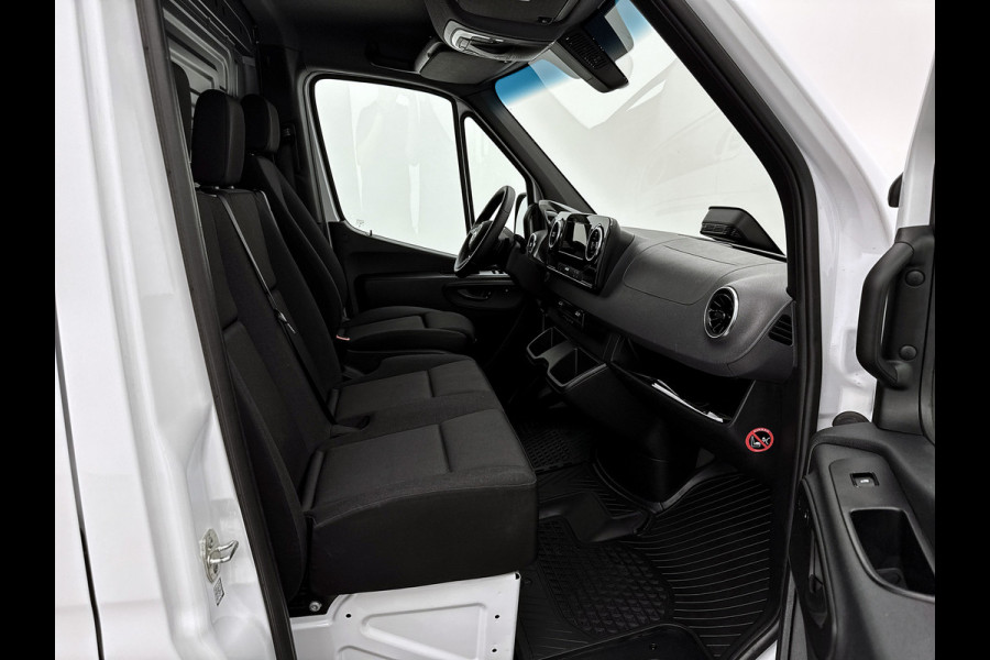 Mercedes-Benz Sprinter 317 1.9 CDI L2H2 Pro Navigatie Geveerde stoel Parkeerpakket Stoelverwarming Betimmering