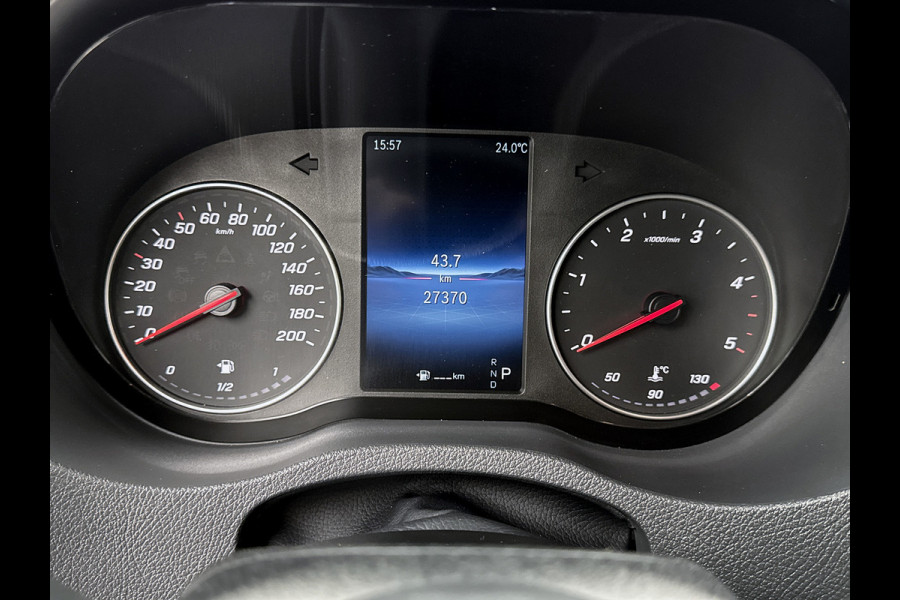Mercedes-Benz Sprinter 317 1.9 CDI L2H2 Pro Navigatie Geveerde stoel Parkeerpakket Stoelverwarming Betimmering
