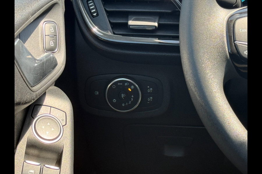 Ford Fiesta 1.1 Trend | Airco | Bluetooth | Navi | Carplay