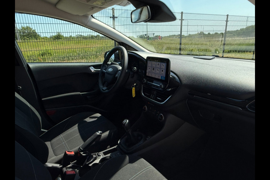 Ford Fiesta 1.1 Trend | Airco | Bluetooth | Navi | Carplay