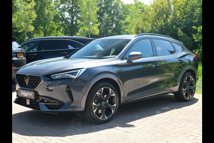 CUPRA Formentor 1.4 e-Hybrid VZ Performance 245PK | Wegklapbare trekhaak | 360 Camera | Adaptive cruise control | Stuur & Stoelverwarming | Memory Seats