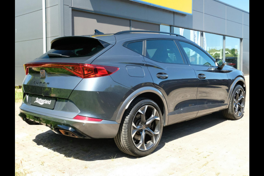 CUPRA Formentor 1.4 e-Hybrid VZ Performance 245PK | Wegklapbare trekhaak | 360 Camera | Adaptive cruise control | Stuur & Stoelverwarming | Memory Seats
