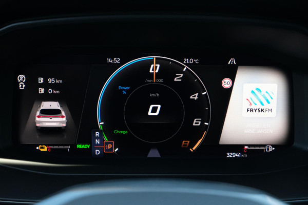 CUPRA Formentor 1.4 e-Hybrid VZ Performance 245PK | Wegklapbare trekhaak | 360 Camera | Adaptive cruise control | Stuur & Stoelverwarming | Memory Seats