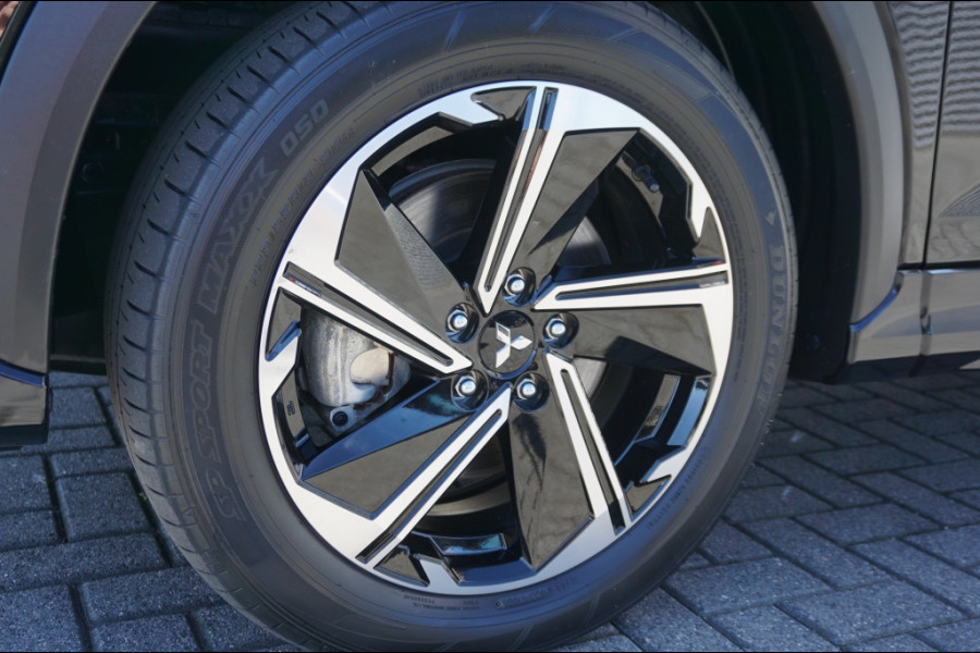 Mitsubishi Eclipse Cross 2.4 PHEV Executive 4WD | 1.500 KG TREKGEWICHT | ADAP. CRUISE