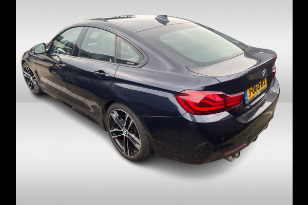 BMW 4 Serie Gran Coupé 430i High Exe. M Sport / Schuifdak / Camera / Head-up / Harman Kardon / 19'' / Leder / Navigatie / Dodehoek / DAB / Stoelverwarming / Cruise Control
