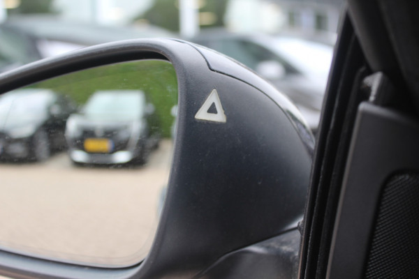 BMW 4 Serie Gran Coupé 430i High Exe. M Sport / Schuifdak / Camera / Head-up / Harman Kardon / 19'' / Leder / Navigatie / Dodehoek / DAB / Stoelverwarming / Cruise Control