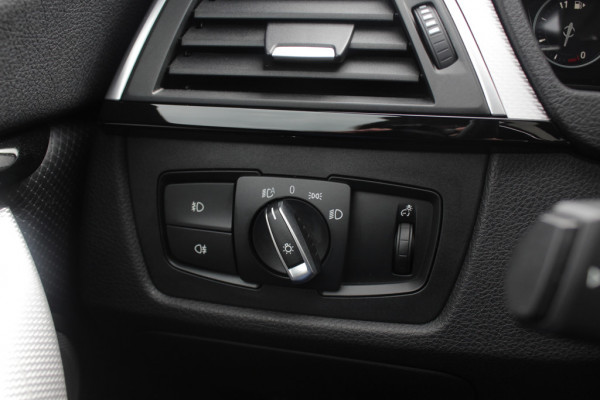 BMW 4 Serie Gran Coupé 430i High Exe. M Sport / Schuifdak / Camera / Head-up / Harman Kardon / 19'' / Leder / Navigatie / Dodehoek / DAB / Stoelverwarming / Cruise Control