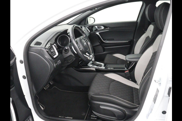 Kia ProCeed 1.5 T-GDi MHEV GT-Line Edition | Panoramadak | Trekhaak | Carplay | Camera | Navigatie | Parkeerhulp | Climate control | Bluetooth | Cruise control | Getint glas